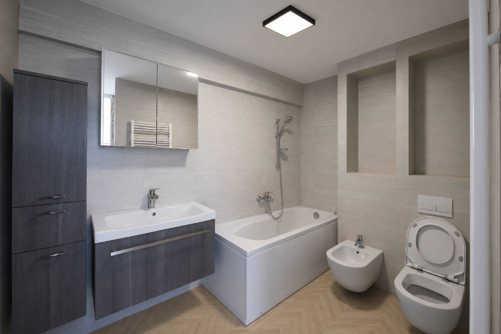 Čtvercové LED stropní světlo v koupelně