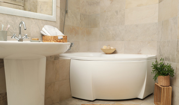 Proč stojí za to obložit vanu?