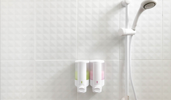 Na jaké výšce namontovat mýdlenku?