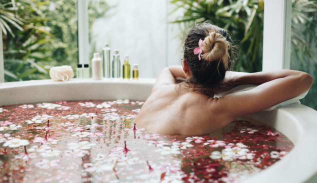 Výhody oválné a kulaté vany