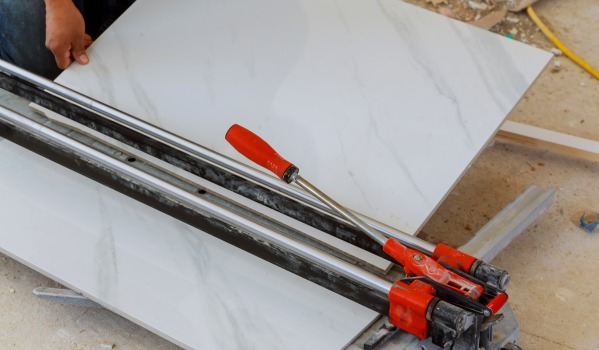 Jak správně řezat dlaždice?