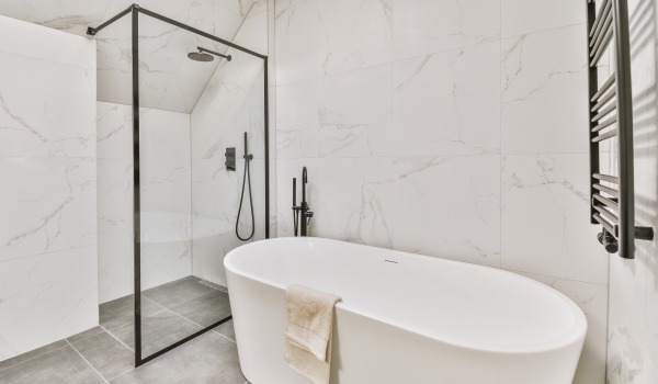 Dlaždice 60x60 cm - jak správně pokládat a jakou šířku spáry zvolit pro gres 60x60 cm