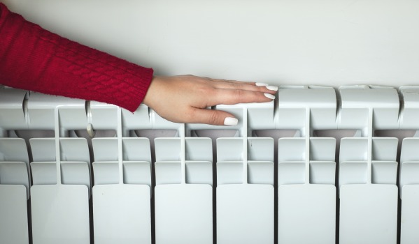 Připojení radiátoru zespodu — průvodce krok za krokem