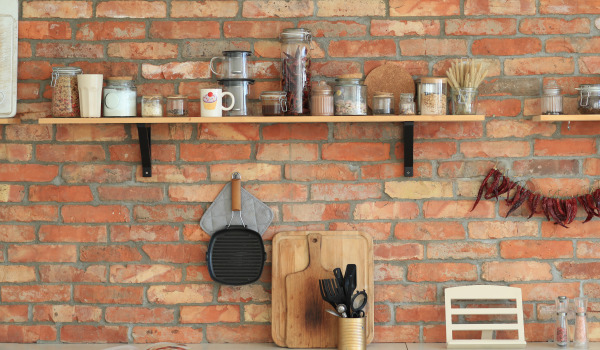 Kuchyně bez horních skříněk – funkční aranžmá