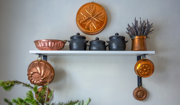 S jakou dekorací prázdné stěny v kuchyni zlepšíš její vzhled?