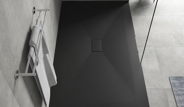 Sprchová vanička s kamennou strukturou