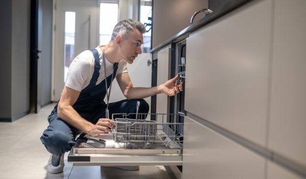 Jak připojit sifon k myčce?