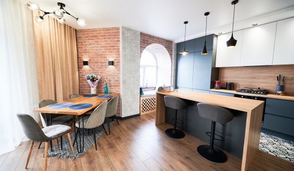 Jaké podlahové panely do kuchyně vybrat? Vyplatí se?