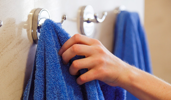 Kde nejlépe přilepit neinvazivní háčky?